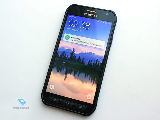 Проте, Samsung традиційно пропонує на вибір кілька колірних режимів роботи дисплея