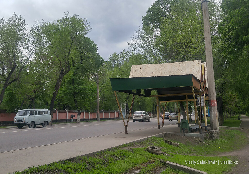 Чим далі від центру - тим рідше